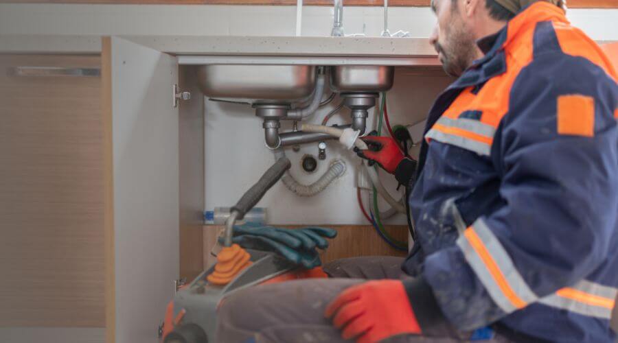 Professional slab leak plumber services in Summerfield, LA